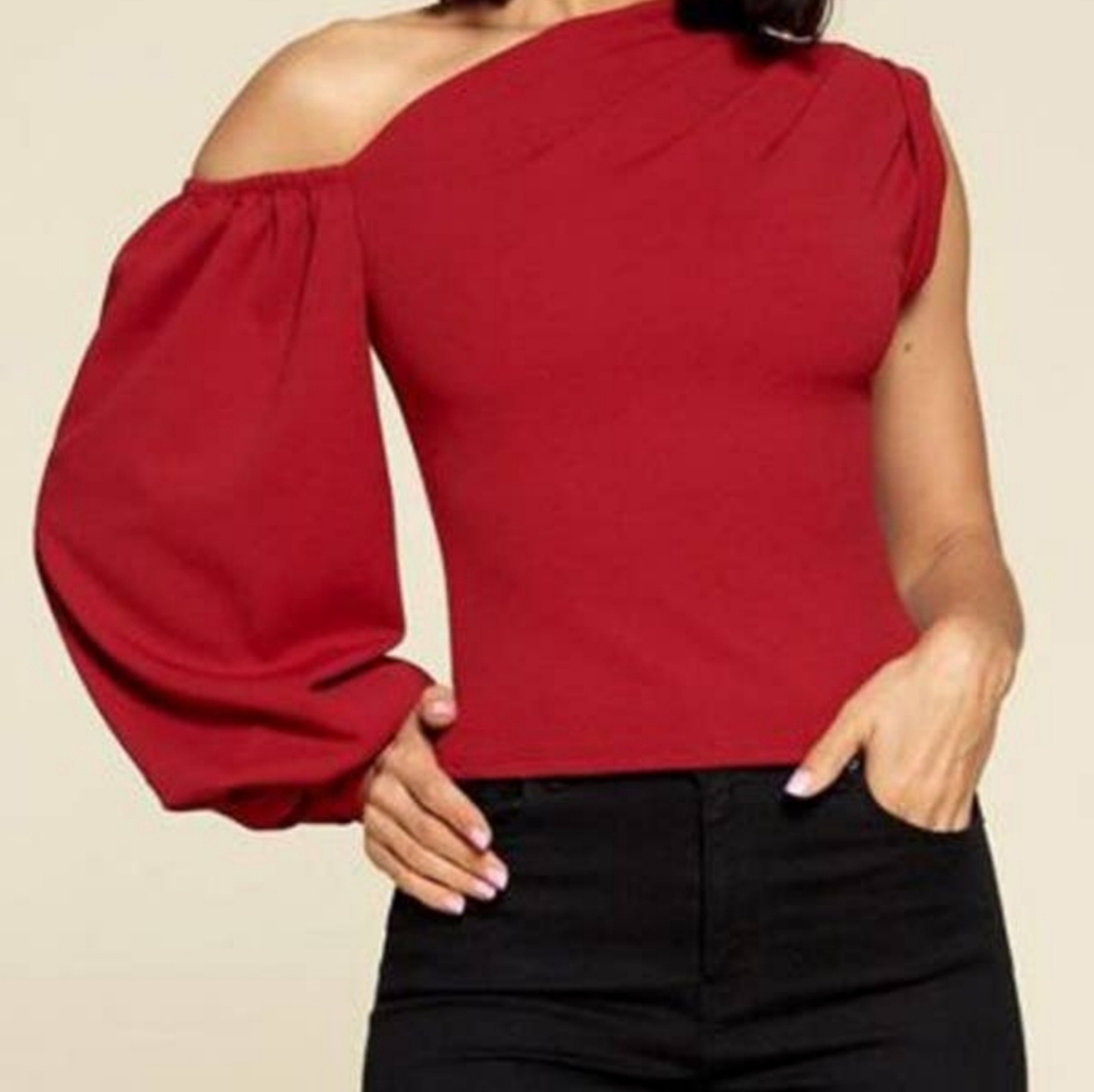 Black Pearl Asymmetric Top